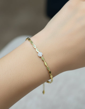Minimal Silver Bracelet with Round Stone – Dainty Women’s Jewelry