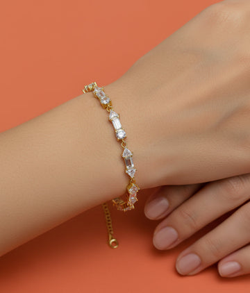 White Stone Elegant Shine Bracelet – Timeless Jewelry Gift