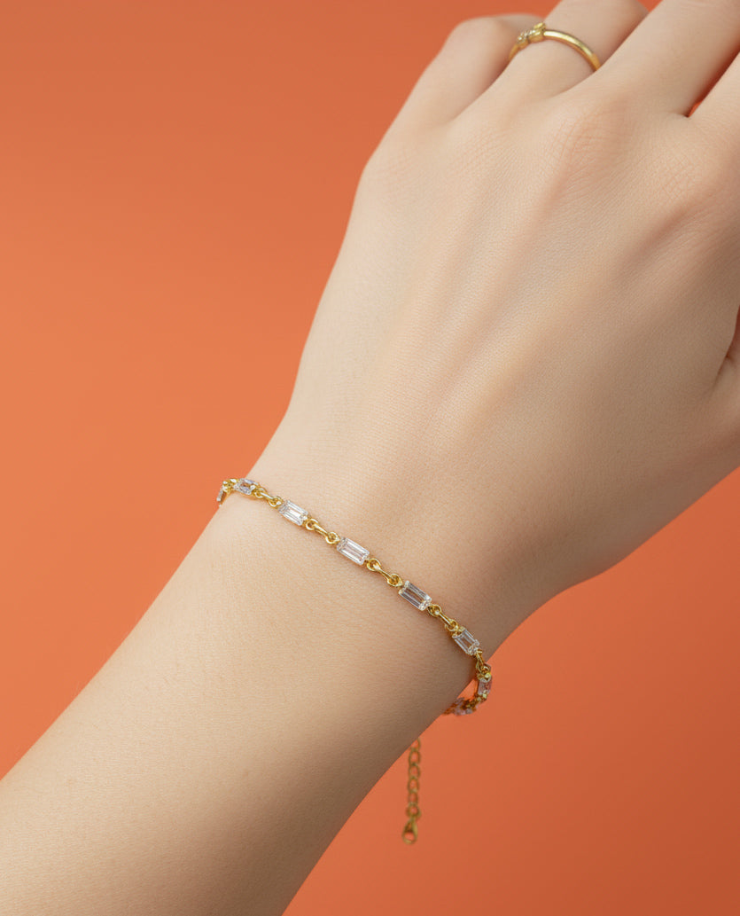 White Gemstone Shine Bracelet – Handmade Modern Jewelry Gift