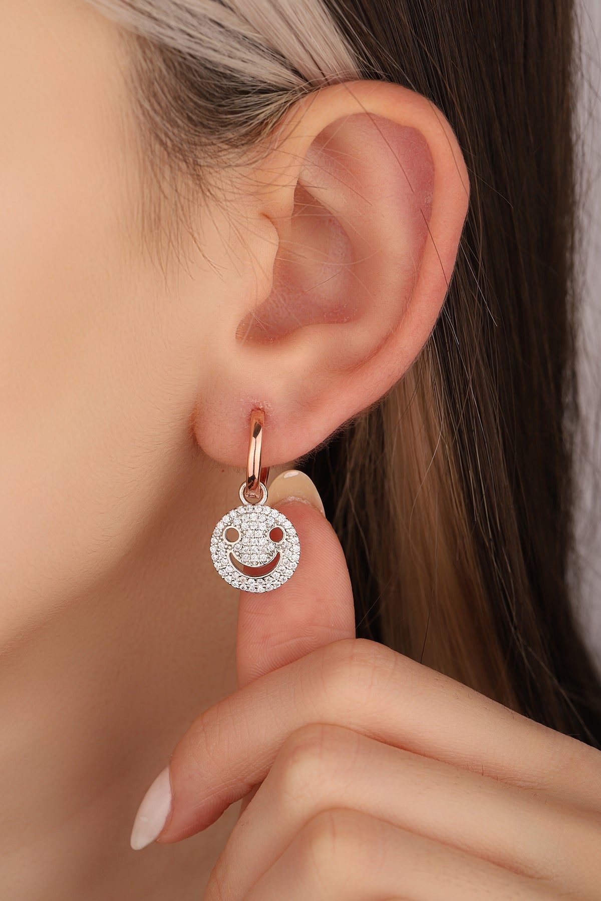 Smiling Face Emoji Silver Earrings With White Stone