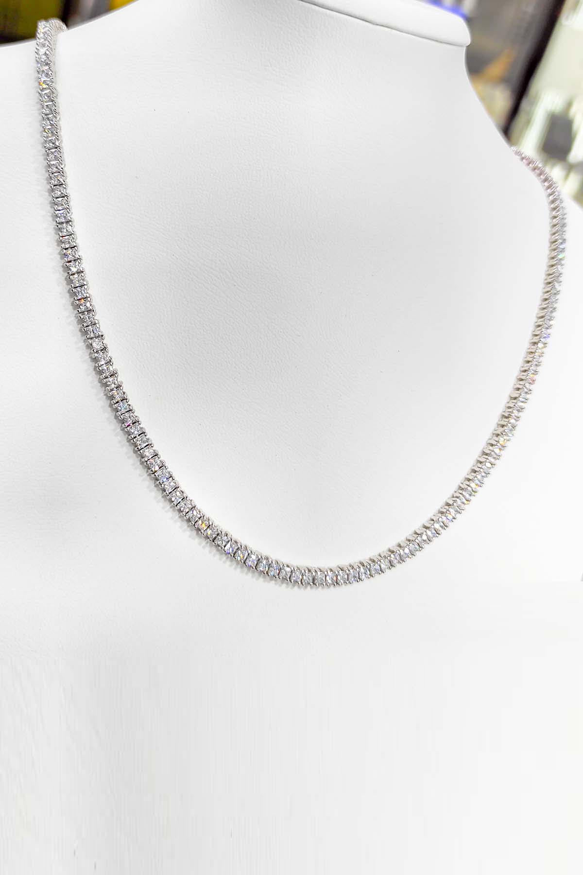 White Stone Silver Choker Necklace 3 mm