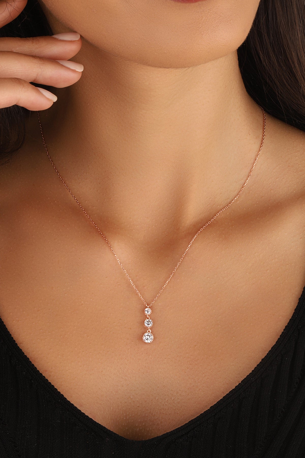 Sterling Silver Pendant with a Single Stone in the Middle