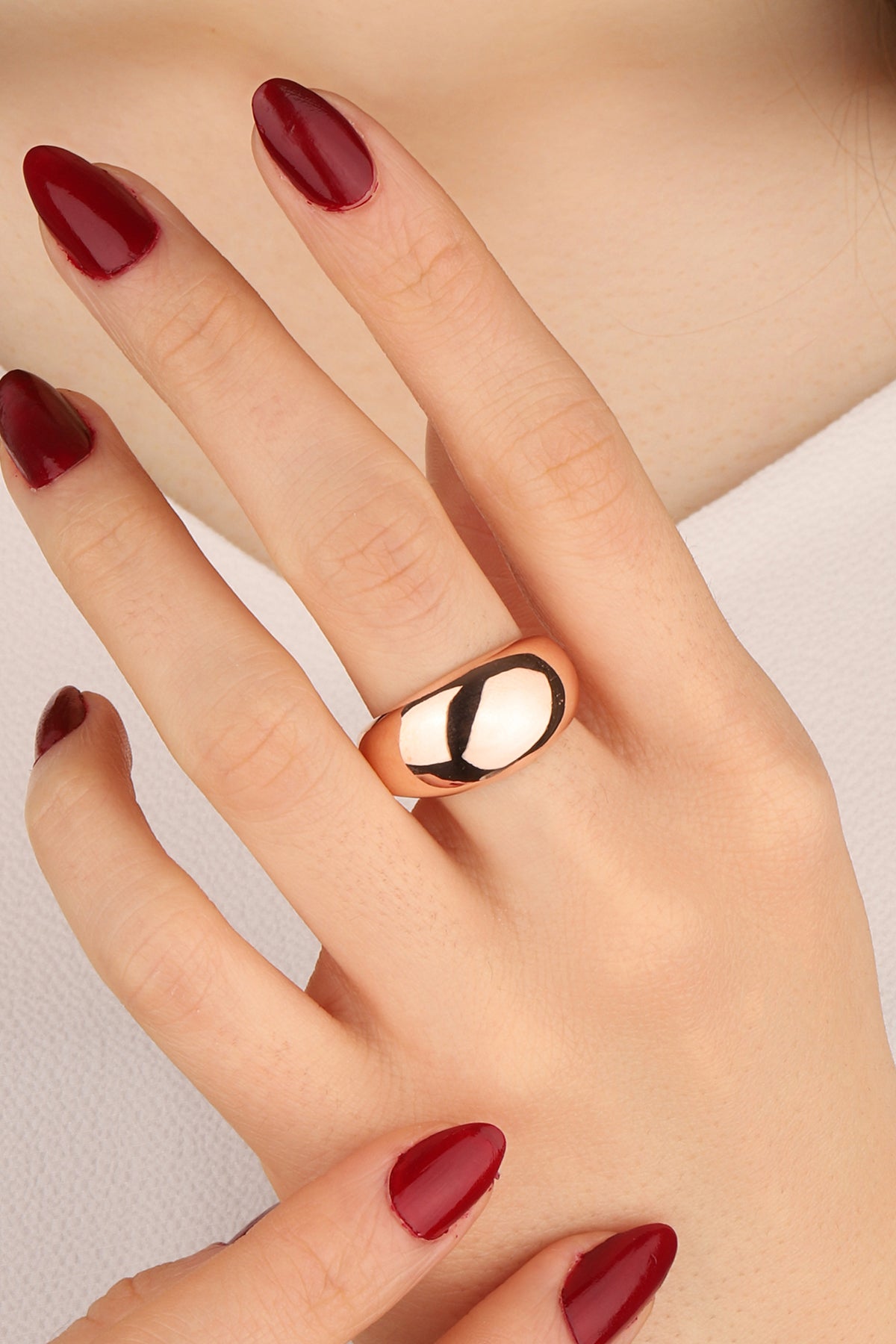 Non Stone Convex Plain Shiny Silver Ring