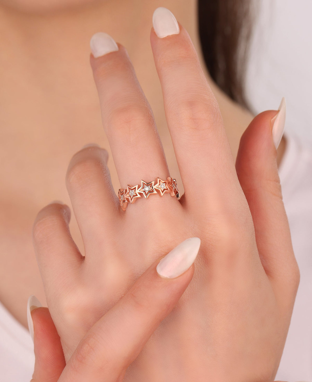 Star Ring with Stone in the Middle - Adjustable Size