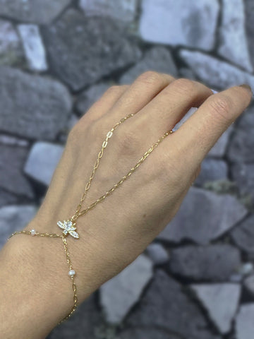 Natural Pearl Dragonfly Silver Slave Bracelet – Elegant Hand Chain Jewelry